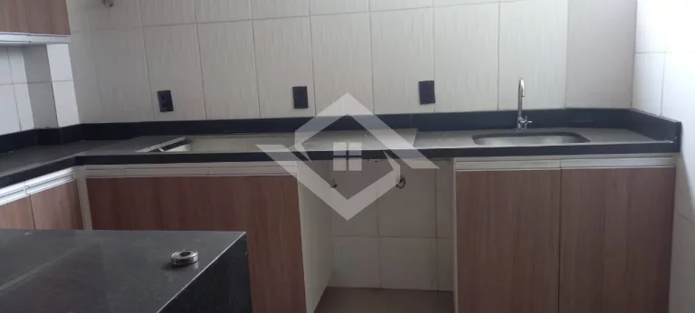 Imagem Casa 3 quartos sendo 1 suíte em condomínio, doc OK. Campo Grande