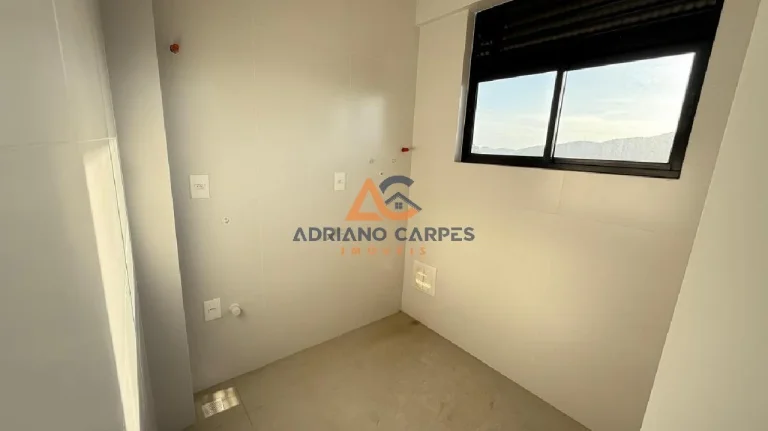 Imagem Apartamento no San Andreas com 3 dormitórios sendo 1 suíte e 2 demi, a 200m do mar, localizado no bairro Gravatá em Navegantes - Adriano Carpes imóveis vende