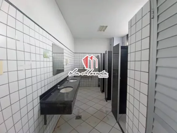 Imagem Prédio Djalma Batista, Ótima localização! ⁠1.200,00m², vão livre! LOCAÇÃO!