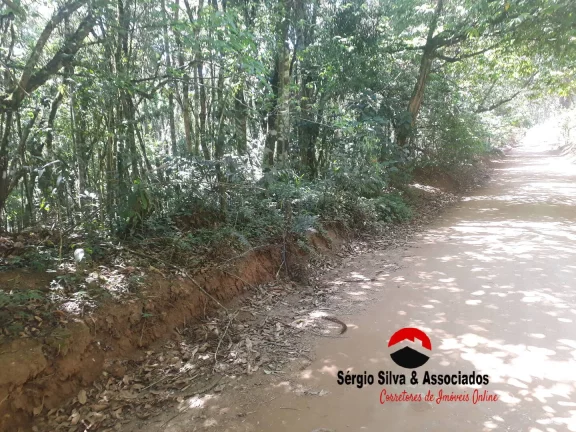 Imagem Terreno a Venda na Região da Vila Natal em Campos do Jordão - SP.