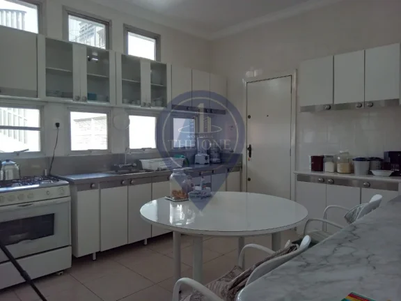 Imagem Aluguel de Cobertura Luxuosa no Jardim Paulista, São Paulo-SP: 3 Quartos, 1 Suíte, 2 Salas, 2 Banheiros, 2 Vagas de Garagem e 201m² de Área!