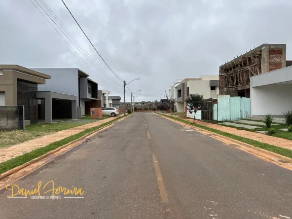Imagem Lote à venda totalmente plano, murado no Condomínio Le Jardin