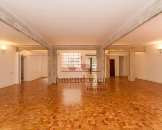 Imagem Apartamento bem amplo, totalmente reformando, tanto hidraulica, com eletrica, pisos e armarios, livv...
