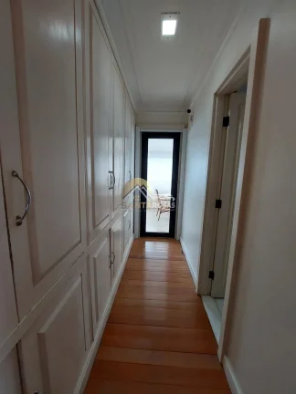 Imagem Apartamento mobiliado de 278m² 1 por andar, 3 suítes, andar alto e vista mar. Varanda gourmet clim