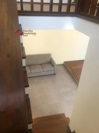 Imagem Excelente sobrado de 265 m localizado na região da Cidade Continental/ Parque São Lucas. O imóvel possui 4 dormitórios sendo 1 suíte, total de 3 banh