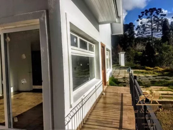Imagem Bela Casa á venda em condomínio fechado Campos do Jordão-SP