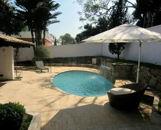 Imagem Imperdível casa para locação em São Paulo-SP, Jardim Guedala: 3 quartos, 3 suítes, 5 salas, 4 banheiros, 4 vagas, 411m².