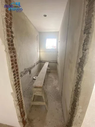 Imagem Ótimo sobrado 3 amplos quartos sendo um suíte/Closet, com 110 met
