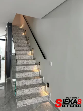 Imagem Espaçosa casa de 3 quartos e 3 suítes na Vila Carrão - São Paulo, 170m² e 1 vaga de garagem!