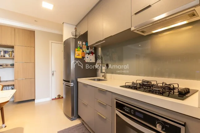 Imagem Apartamento à venda com 2 suítes no Cambuí. Possui 72m² e foi reformado com projeto de arquiteta...