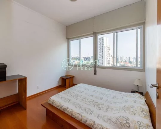 Imagem Muito amplo, janelão, com muita luz natural, em ótimo estado, 140 metros, 3 dormotórios, 1 suíte...