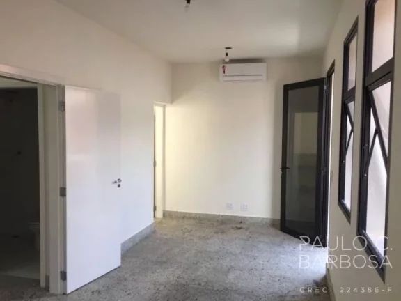 Imagem Sobrado Comercial com renda compatível - 271,5m²