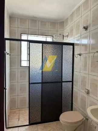Imagem Sobrado com salão comercial ideal para morar e empreender no mesmo local
