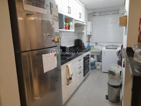 Imagem Apartamento à venda com 3 dormitórios (sendo 1 suíte), 68 m², rico em armários e totalmente ref...