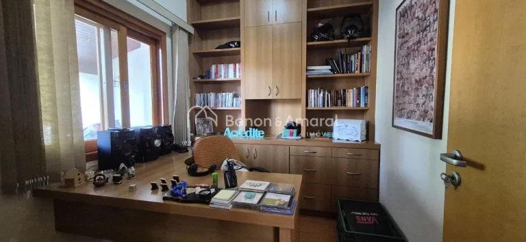 Imagem Casa Condomínio Estância Paraíso - Região Alphaville

Charmosa, construção sólida, 510 m² de...