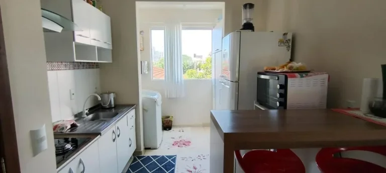 Imagem VENDA de apartamento semi-mobiliado com 2 dormitórios no Bairro Gravatá em Navegantes -SC com a Adriano Carpes Imóveis