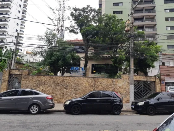 Imagem Sobrado Comercial de 278 m² com Ampla Área para Seu Negócio