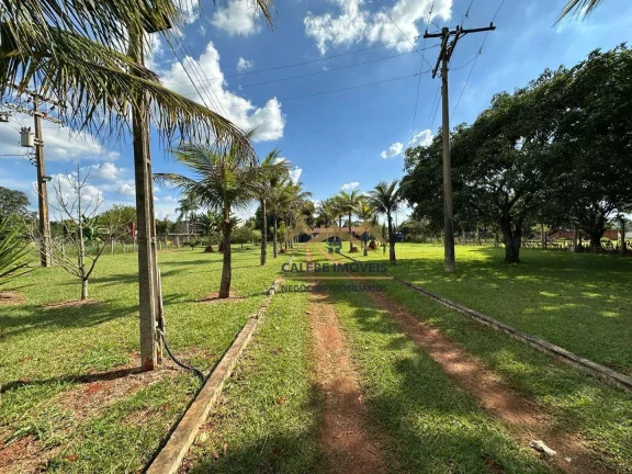 Imagem Chácara com 6 dormitórios à venda, 4607 m² por R$ 850.000,00 - Vale dos Lagos - Tatuí/SP