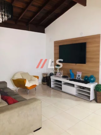 Imagem Vende-se Casa em condomínio fechado