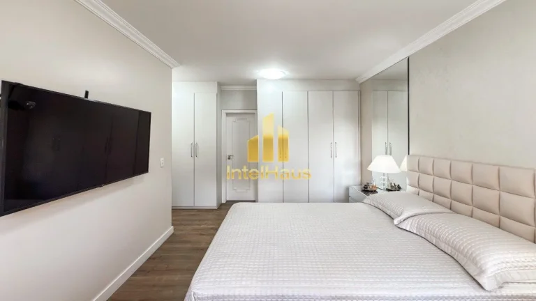 Imagem Apartamento Grande na Divisa do Água Verde com Batel. Um Sonho!! 

Sala Gigante para 2 Ambientes, M...