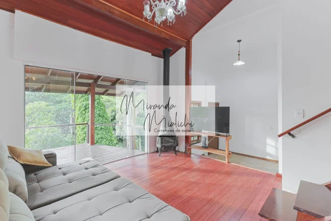 Imagem Casa com 4 quartos, sendo 2 suítes à venda no Córrego Grande