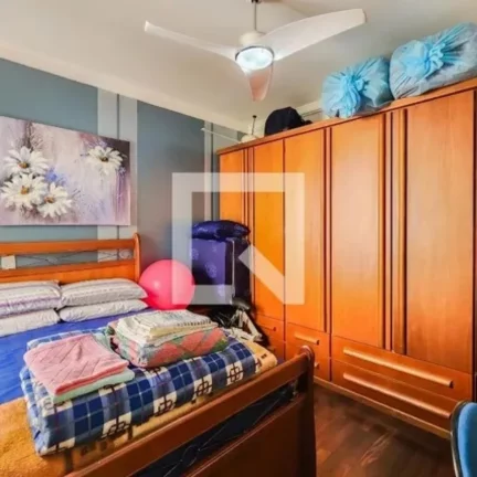 Imagem Imperdível: Casa à venda no Centro de São Bernardo do Campo-SP, com 3 quartos, 3 suítes e 4 vagas de garagem!
