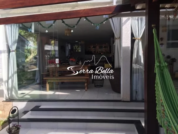 Imagem Casa com 4 dormitórios à venda, 307 m² por R$ 1.800.000,00 - Tijuca - Teresópolis/RJ