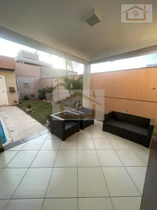 Imagem Casa moderna e charmosa! 3 suítes, 2 vagas *Piscina e escritório