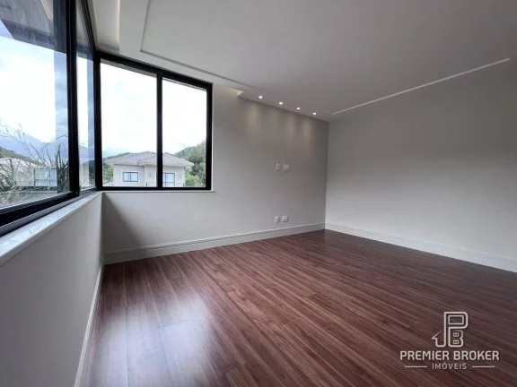 Imagem Casa à venda, 177 m² por R$ 1.600.000,00 - Albuquerque - Teresópolis/RJ