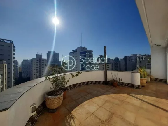 Imagem Linda Penthouse no miolo do bairro. São 231m² de área privativa, 3 dormitórios ( 1 suíte) e 2 v...