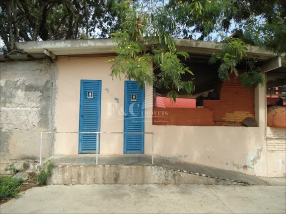 Imagem Chácara para Venda em Espírito Santo do Pinhal, Área Rural de Espírito Santo do Pinhal, 2 dormitórios, 8 suítes, 4 banheiros, 3 vagas