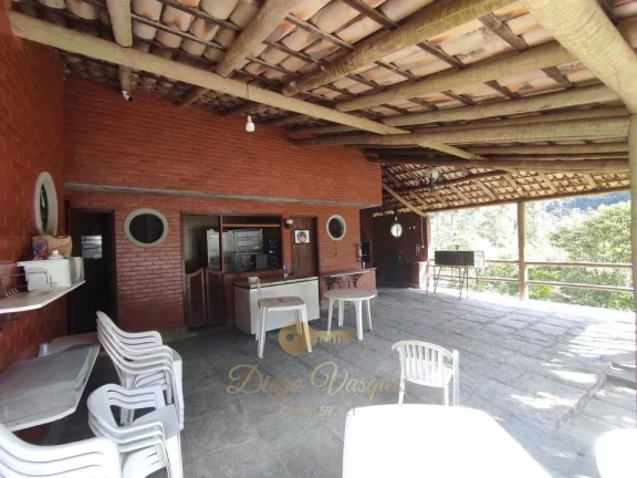 Imagem Sítio para Venda em Teresópolis / RJ no bairro Albuquerque