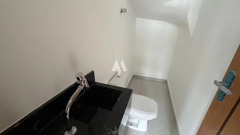 Imagem Sobrado à venda com 3 dormitórios, piscina e churrasqueira na Vila Belmiro em Santos/SP