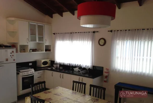 Imagem Casa Térrea 3 Dormitórios e Piscina - Condomínio Fechado - Bertioga - SP .