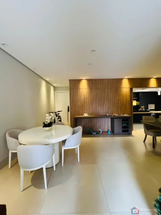 Imagem Apartamento de Alto Padrão à Venda no Centro – 210m², 3 Suítes