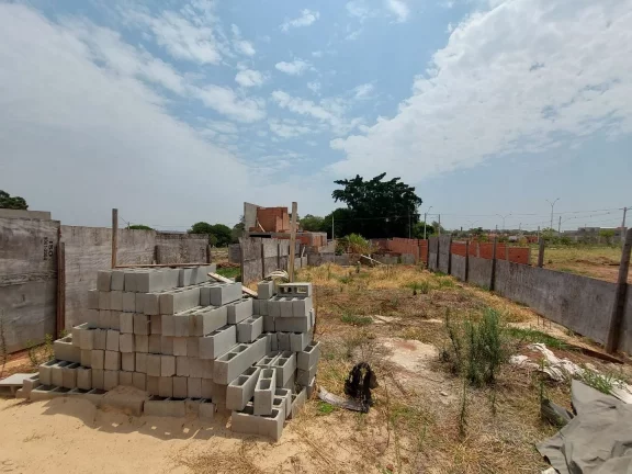 Imagem TERRENO COMERCIAL - COM ALICERCE PRONTO - AVENIDA DO JARDIM FLÓRIDA - HORTOLÂNDIA