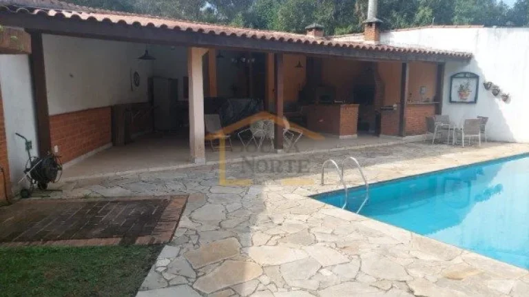 Imagem Maravilhosa casa em condomínio, 4 dormitórios, sendo 1 suíte, 4 salas sendo 2 com lareira, cozinh...