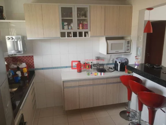 Imagem Apartamento com 2 dormitórios à venda, 65 m² por R$ 365.000,00 - Praia do Siqueira - Cabo Frio/RJ