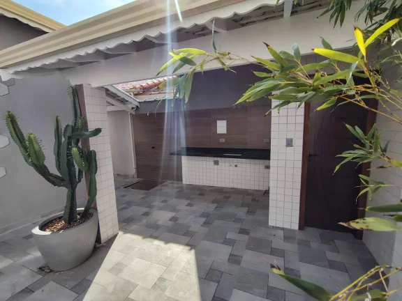 Imagem Casa para Venda em Praia Grande, Caiçara, 4 dormitórios, 4 suítes, 5 banheiros, 3 vagas