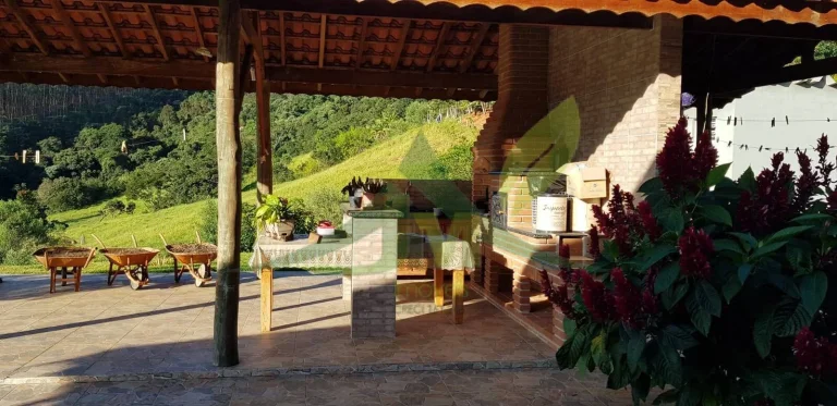 Imagem Sítio à Venda com 20.000m² em Piracaia