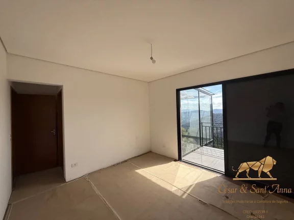Imagem Linda Casa a Venda com Vista Permanente em Campos do Jordão