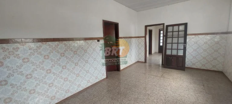 Imagem Casa para Venda em Mairinque, Vila Sorocabana, 2 dormitórios, 1 banheiro, 2 vagas