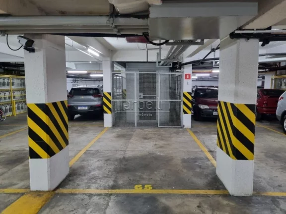 Imagem Apartamento com 63 metros quadrados, com 2 dormitórios, 1 banheiro com box em vidro e gabinete de l...