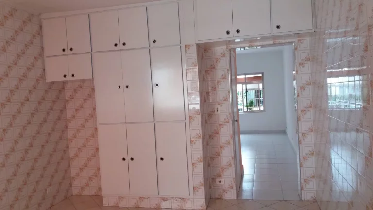 Imagem Sobrado 166m² 2 Dormitorios Grandes mais 1 Edicula e 2 Vagas de Garagens