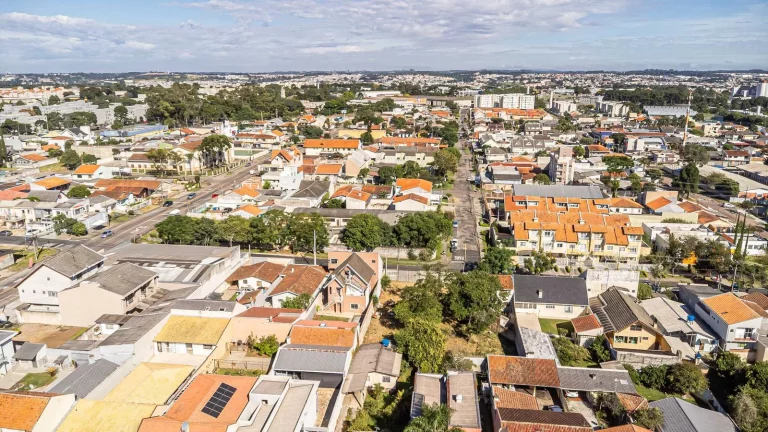 Imagem Terreno à Venda em Novo Mundo - Curitiba/PR