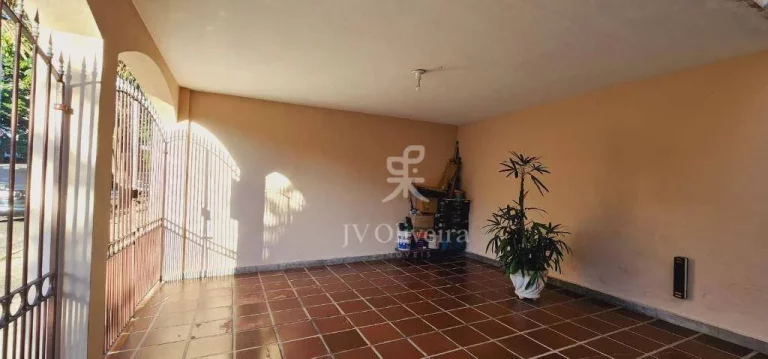 Imagem Sobrado à venda, 204 m² com 4 dormitórios, 2 suítes, 4 banheiros, 2 vagas - Jardim das Vertentes - São Paulo/SP