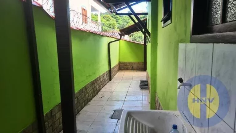 Imagem Excelente casa a venda localizada a uma quadra da Lagoa de Araçatiba!