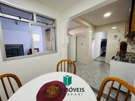 Imagem Apartamento Amplo frente para a rua 02 quartos (01 suíte), Garagem, Área Externa, Praia do Morro