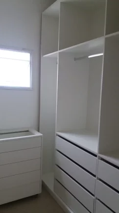 Imagem Oportunidade Sobrado 4 Dorms sendo uma Suíte – Villa Branca
