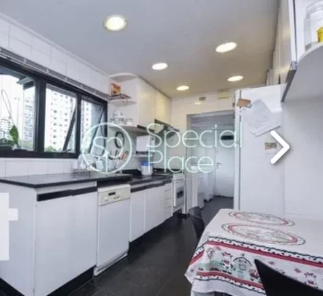 Imagem Apartamento com 186m², 03 dormitórios, 03 suítes, 03 banheiros, 02 vagas de garagem. Prédio com ...